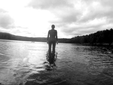 Marianne-svøm-2-e1564343847643-blackwhite